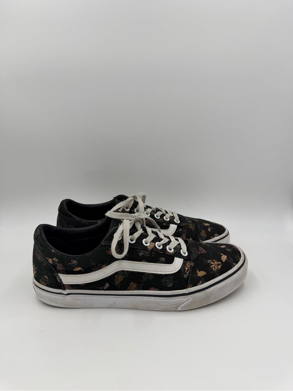 VANS Old Skool Floral Black/Multicolor Low Top Canvas Lace-Up Sneakers Womens 11